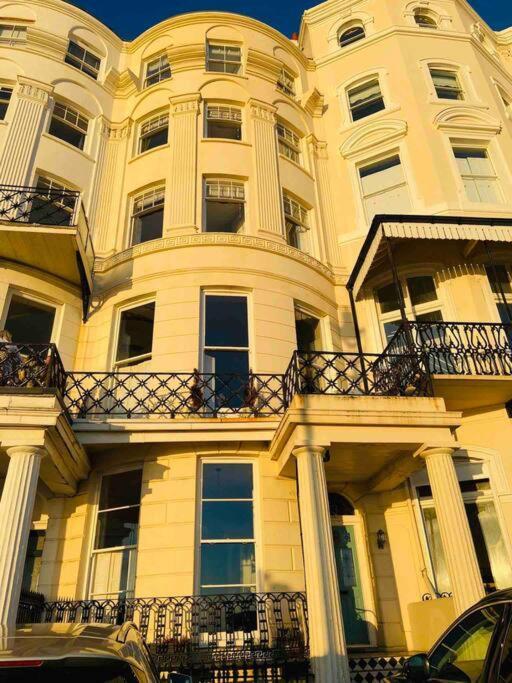 Stunning Seafront Apartment Μπράιτον Εξωτερικό φωτογραφία